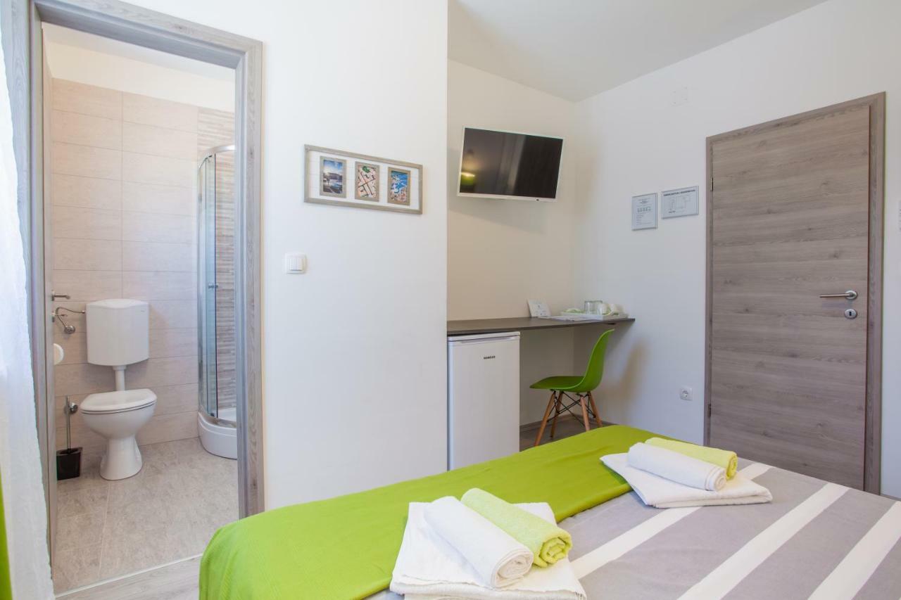 Room Elelina Cres Zewnętrze zdjęcie