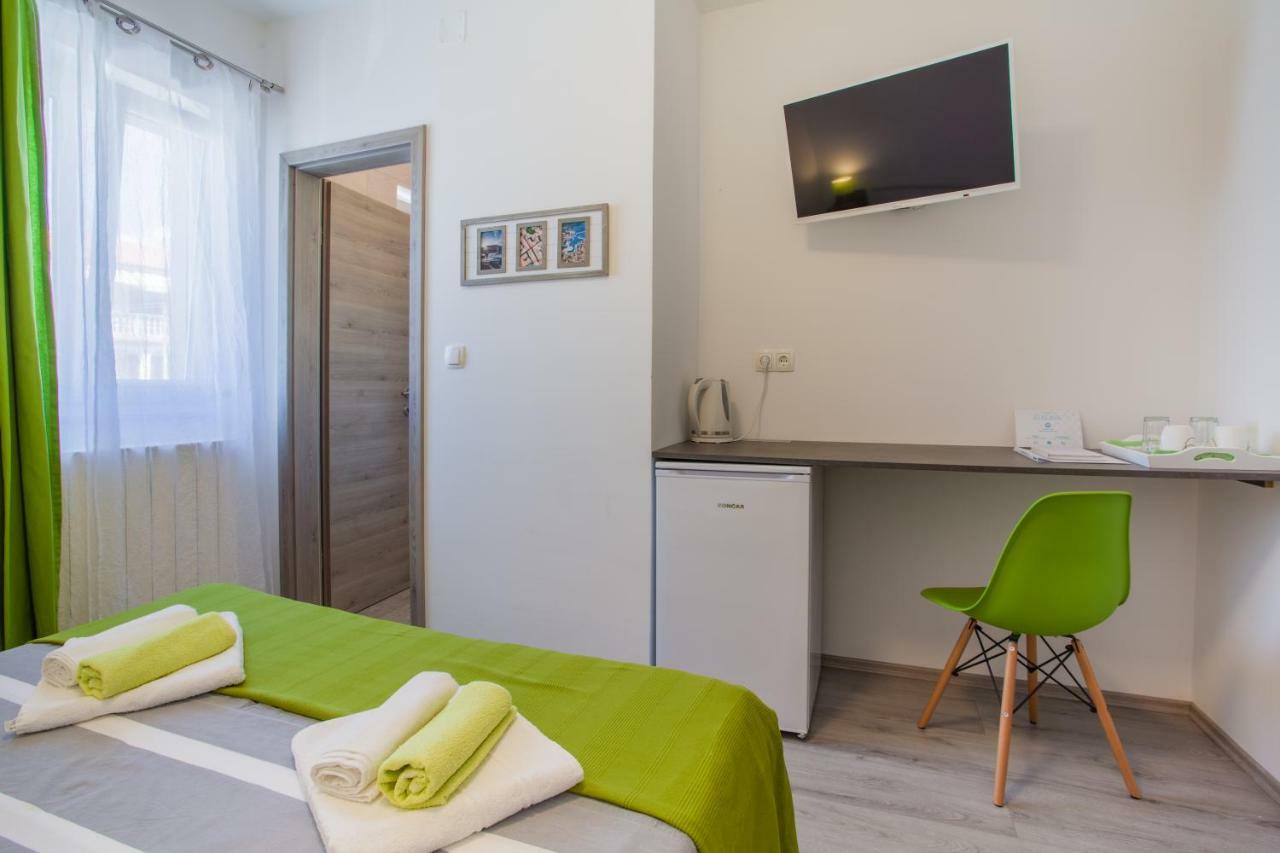 Room Elelina Cres Zewnętrze zdjęcie
